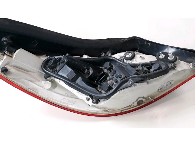 PILOTO TRASERO DERECHO OPEL INSIGNIA 2011