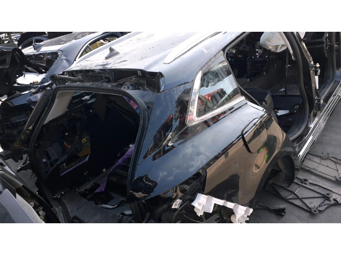 PORTON TRASERO RENAULT MÉGANE E-TECH 2023
