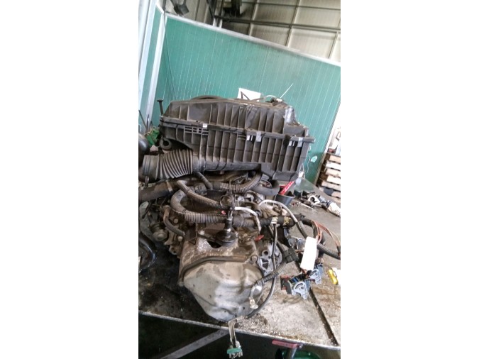 MOTOR CON ACCESORIOS Y CAJA DE CAMBIOS CITROEN C4 2006