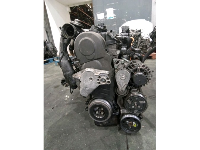 MOTOR CON ACCESORIOS Y CAJA DE CAMBIOS VOLKSWAGEN GOLF