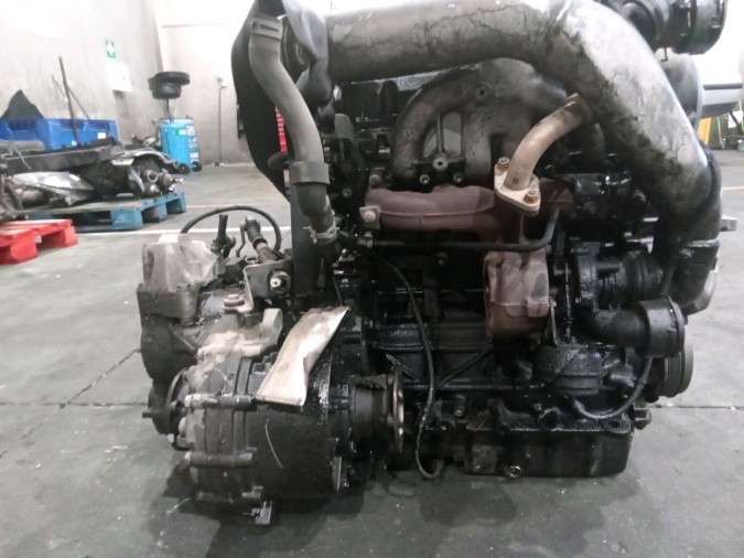 MOTOR CON ACCESORIOS Y CAJA DE CAMBIOS VOLKSWAGEN GOLF