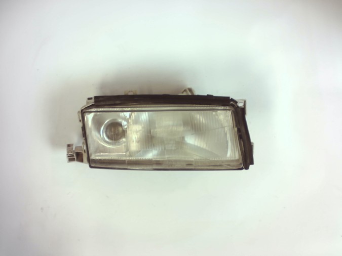 FARO DELANTERO DERECHO SKODA OCTAVIA 2000