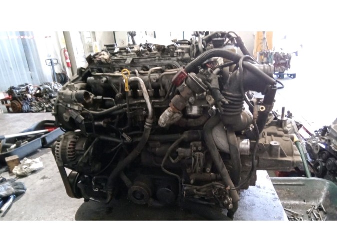 MOTOR CON ACCESORIOS Y CAJA DE CAMBIOS MAZDA 6
