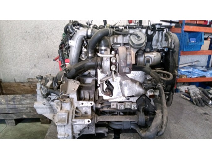 MOTOR CON ACCESORIOS Y CAJA DE CAMBIOS MAZDA 6