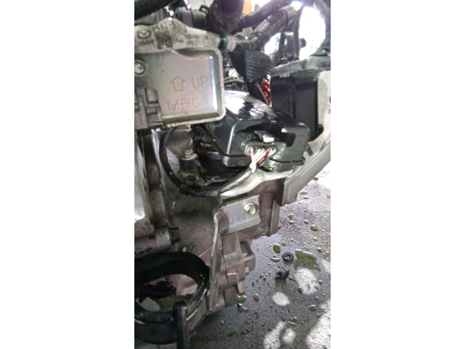 MOTOR CON ACCESORIOS Y CAJA DE CAMBIOS MAZDA MX-30 2020