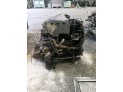 MOTOR CON ACCESORIOS Y CAJA DE CAMBIOS 