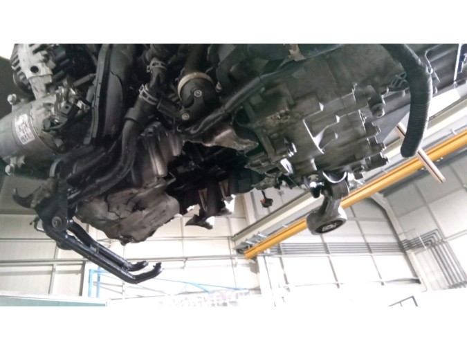 MOTOR CON ACCESORIOS Y CAJA DE CAMBIOS SKODA FABIA 2014