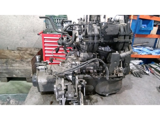 MOTOR CON ACCESORIOS Y CAJA DE CAMBIOS VOLKSWAGEN LUPO 2001