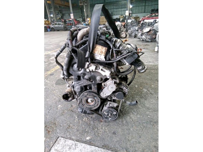 MOTOR CON ACCESORIOS Y CAJA DE CAMBIOS CITROEN C4