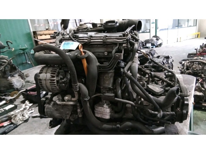MOTOR CON ACCESORIOS Y CAJA DE CAMBIOS AUDI A3 2005