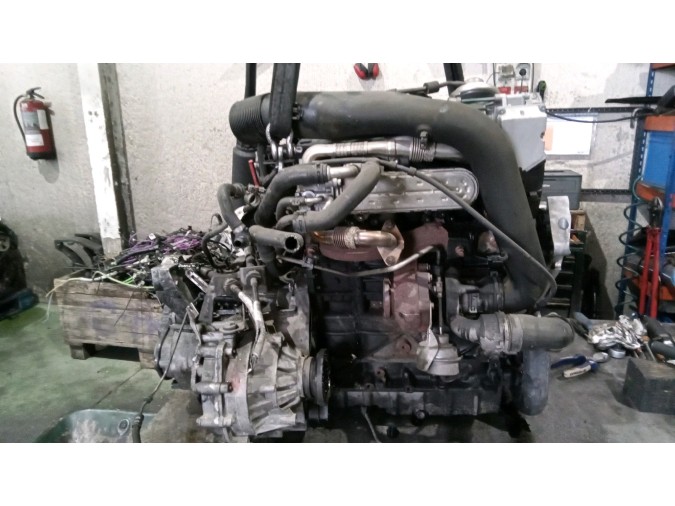 MOTOR CON ACCESORIOS Y CAJA DE CAMBIOS AUDI A3 2005