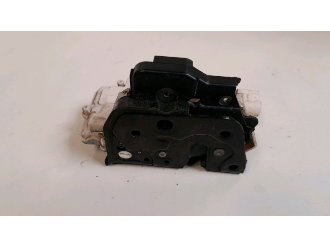 CERRADURA PUERTA DELANTERA DERECHA AUDI A3 2005