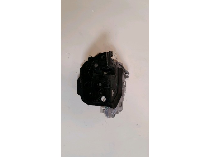 CERRADURA PUERTA DELANTERA DERECHA AUDI A3 2005