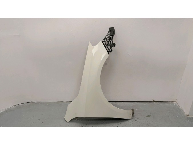 ALETA DELANTERA DERECHA MERCEDES A 220 CDI BLANCA 2013