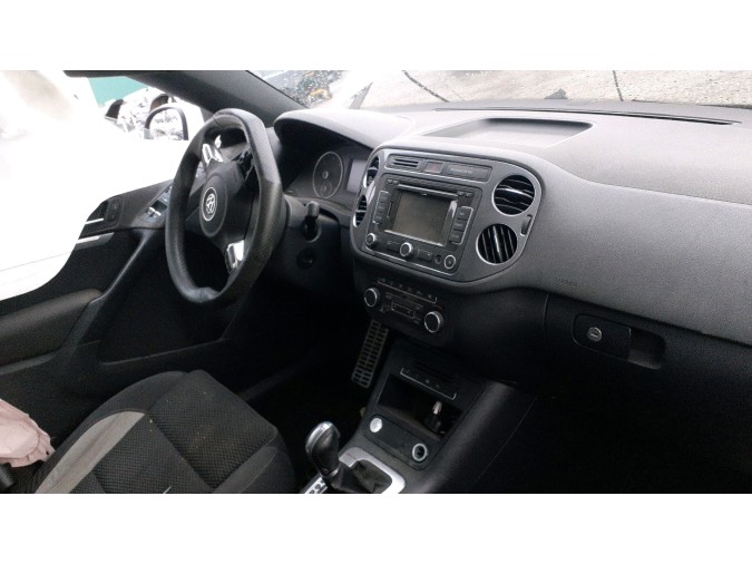 CERRADURA CAPO VOLKSWAGEN TIGUAN 2014