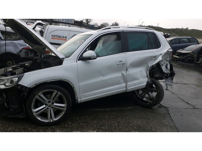 MANDO ELEVALUNAS VOLKSWAGEN TIGUAN 2014