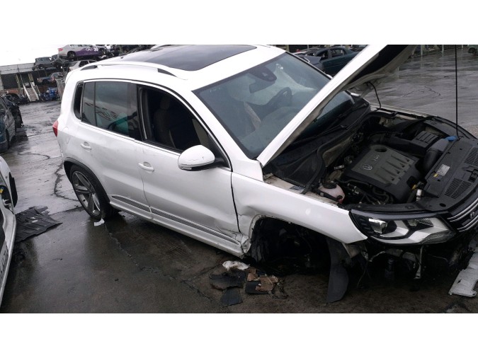 MANDO ELEVALUNAS VOLKSWAGEN TIGUAN 2014