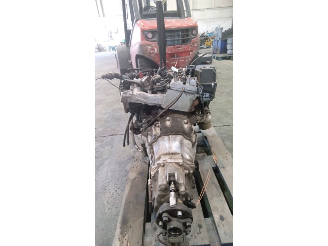 MOTOR CON ACCESORIOS Y CAJA DE CAMBIOS MERCEDES C 220 CDI