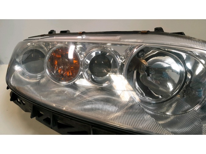 FARO DELANTERO DERECHO MAZDA 6 2005