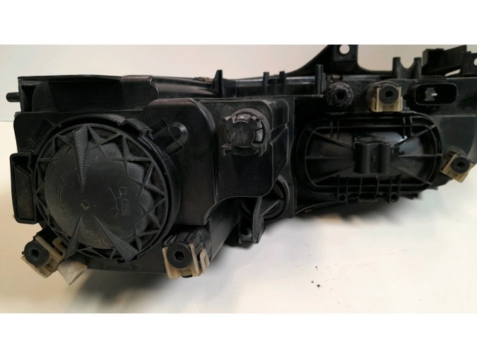 FARO DELANTERO DERECHO MAZDA 6 2005