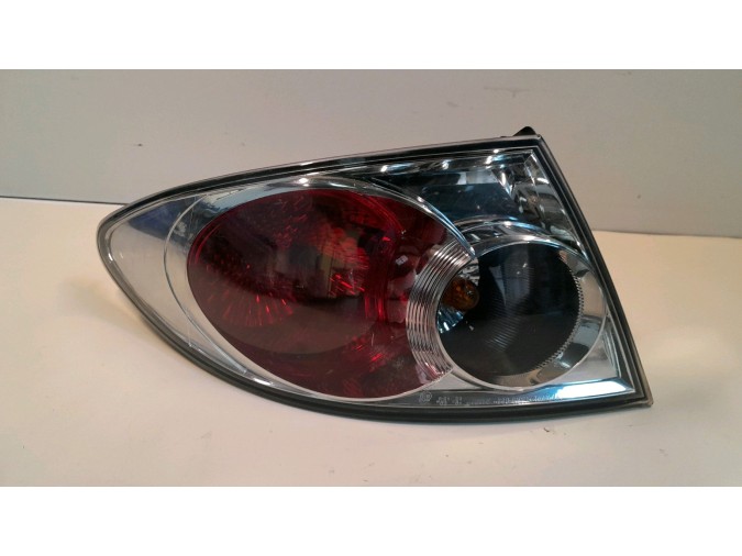PILOTO TRASERO IZQUIERDO MAZDA 6 2005