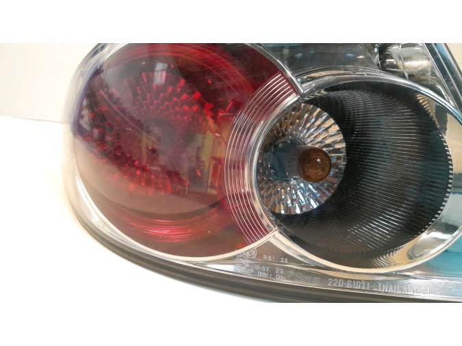 PILOTO TRASERO IZQUIERDO MAZDA 6 2005