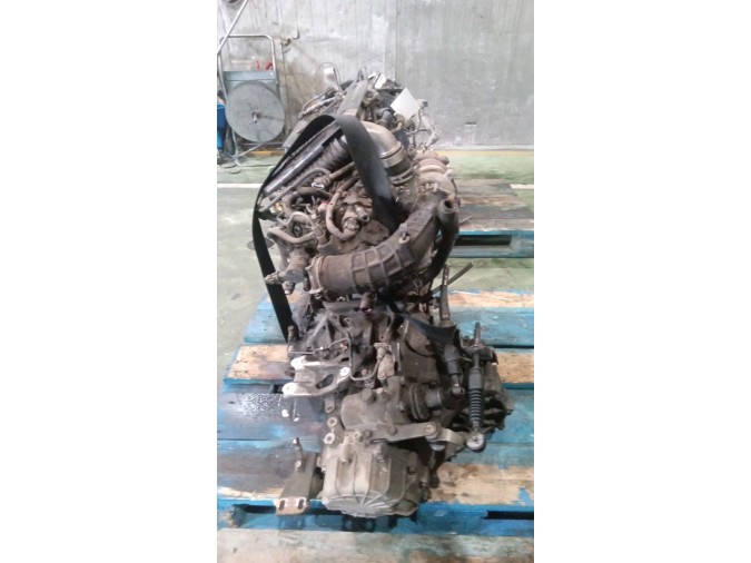 Motor TOYOTA YARIS 2005