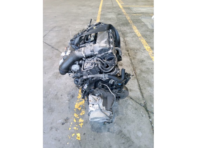 MOTOR CON ACCESORIOS Y CAJA DE CAMBIOS PEUGEOT 308