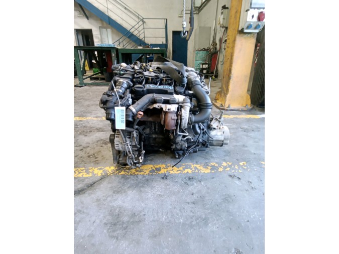 MOTOR CON ACCESORIOS Y CAJA DE CAMBIOS PEUGEOT 308