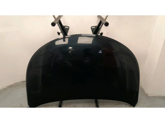 CAPOT TOYOTA AVENSIS NEGRO 2015