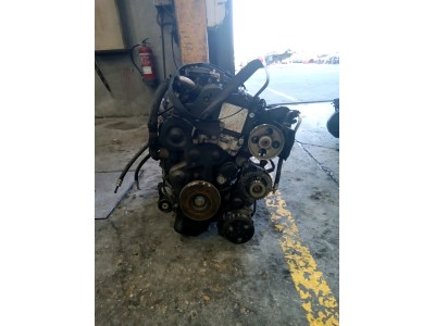 Motor PEUGEOT 206 2002