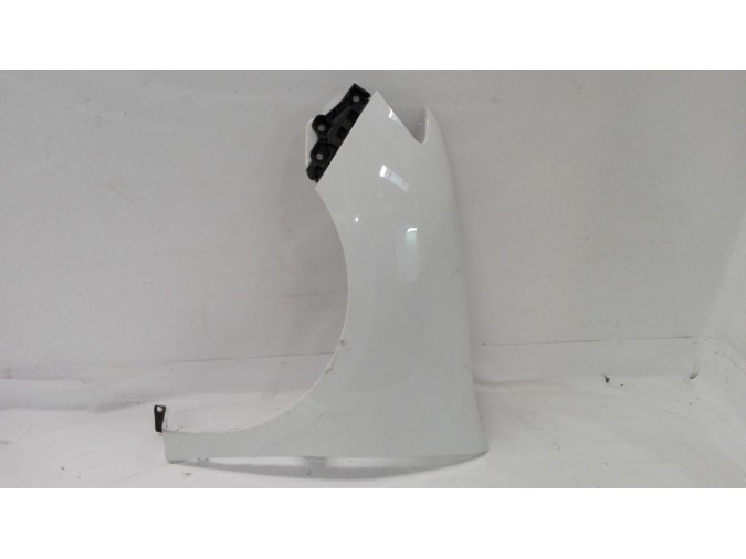 ALETA DELANTERA IZQUIERDA RENAULT SYMBOL 2015