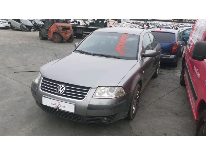 REJILLA DELANTERA VOLKSWAGEN PASSAT 2002