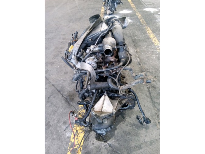 MOTOR CON ACCESORIOS Y CAJA DE CAMBIOS RENAULT MÉGANE SCENIC 2000