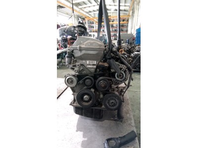 MOTOR CON ACCESORIOS Y CAJA DE CAMBIOS TOYOTA AURIS 2008