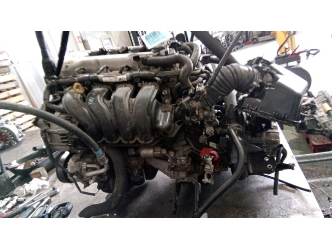 MOTOR CON ACCESORIOS Y CAJA DE CAMBIOS TOYOTA AURIS 2008