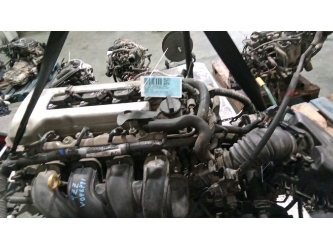 MOTOR CON ACCESORIOS Y CAJA DE CAMBIOS TOYOTA AURIS 2008