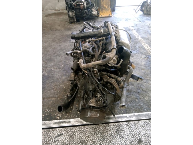 MOTOR CON ACCESORIOS Y CAJA DE CAMBIOS PEUGEOT EXPERT 2000