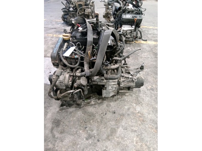 MOTOR CON ACCESORIOS SIN CAJA DE CAMBIOS DACIA LOGAN 2007