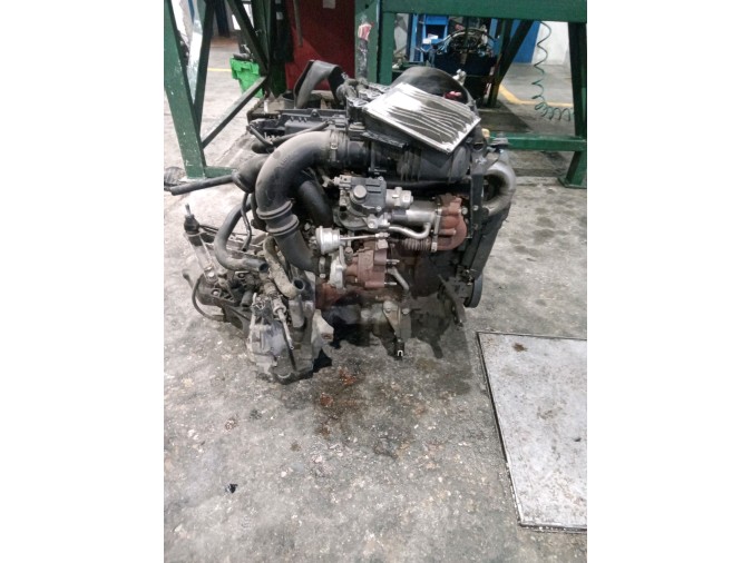 MOTOR CON ACCESORIOS SIN CAJA DE CAMBIOS DACIA LOGAN 2007