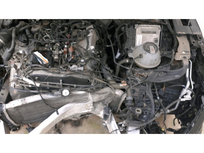 MANDO ELEVALUNAS DELANTERO DERECHO AUDI Q5 2017