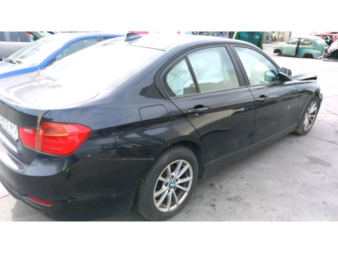 Tablero instrumentos BMW 316D 2014