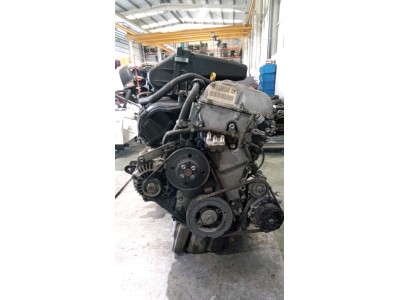 MOTOR CON ACCESORIOS Y CAJA DE CAMBIOS SUZUKI SWIFT