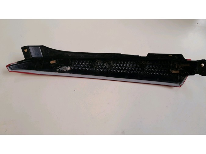 PILOTO TRASERO DERECHO VOLVO XC90 ROJO 2009