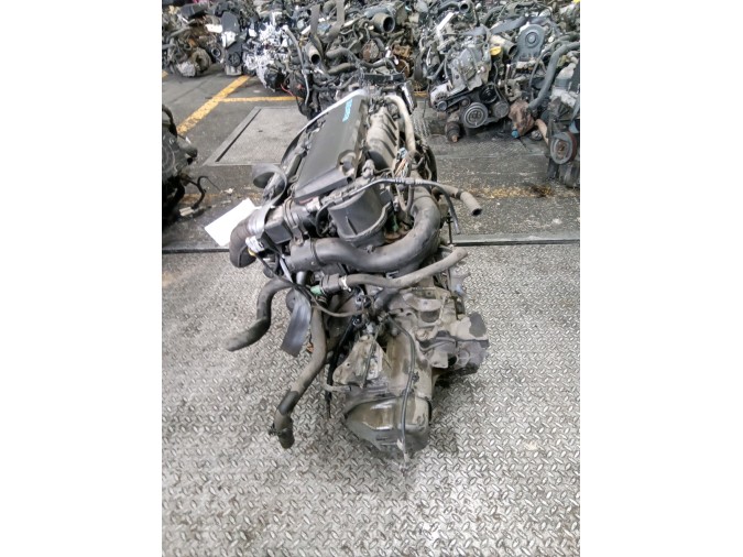 MOTOR CON ACCESORIOS Y CAJA DE CAMBIOS CITROEN C3