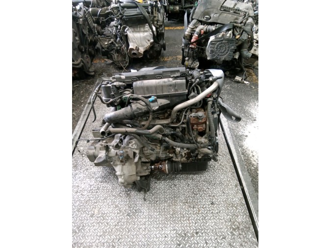 MOTOR CON ACCESORIOS Y CAJA DE CAMBIOS CITROEN C3