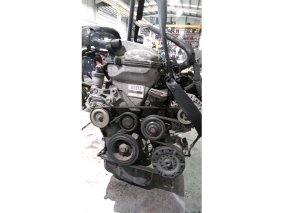 MOTOR CON ACCESORIOS Y CAJA DE CAMBIOS TOYOTA AVENSIS 2004