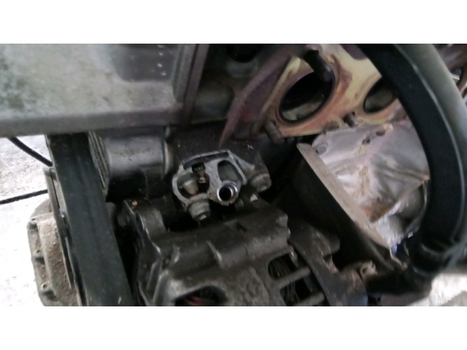 MOTOR CON ACCESORIOS Y CAJA DE CAMBIOS SKODA FABIA 2010