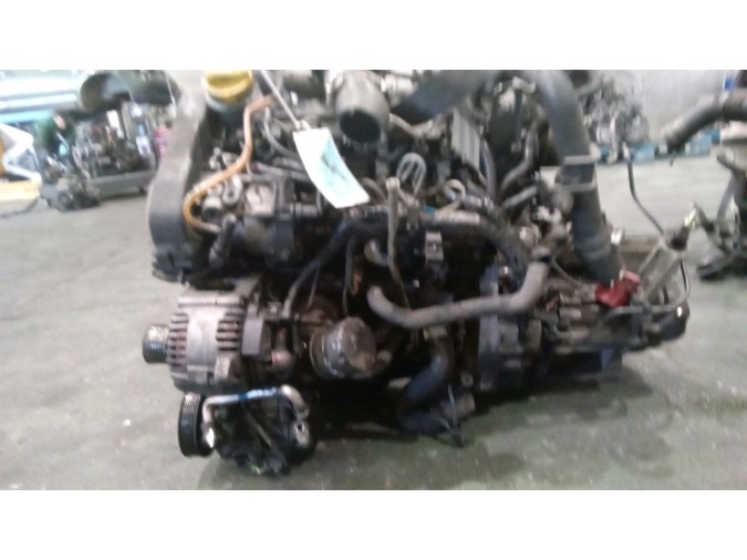 MOTOR CON ACCESORIOS SIN CAJA DE CAMBIOS NISSAN MICRA 2005