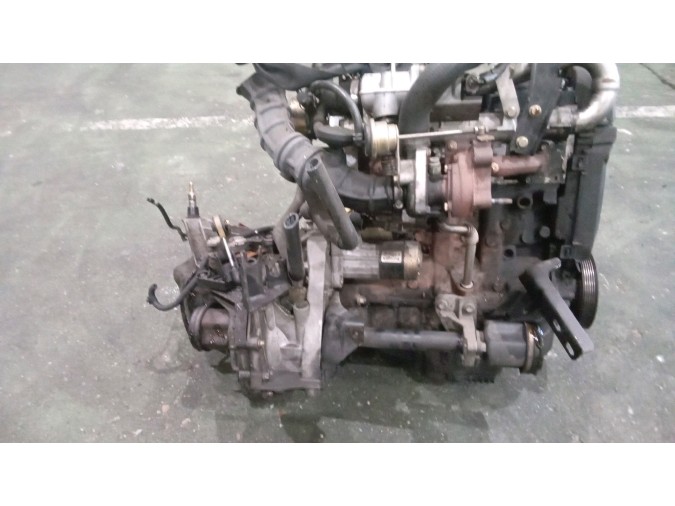 MOTOR CON ACCESORIOS SIN CAJA DE CAMBIOS NISSAN MICRA 2005